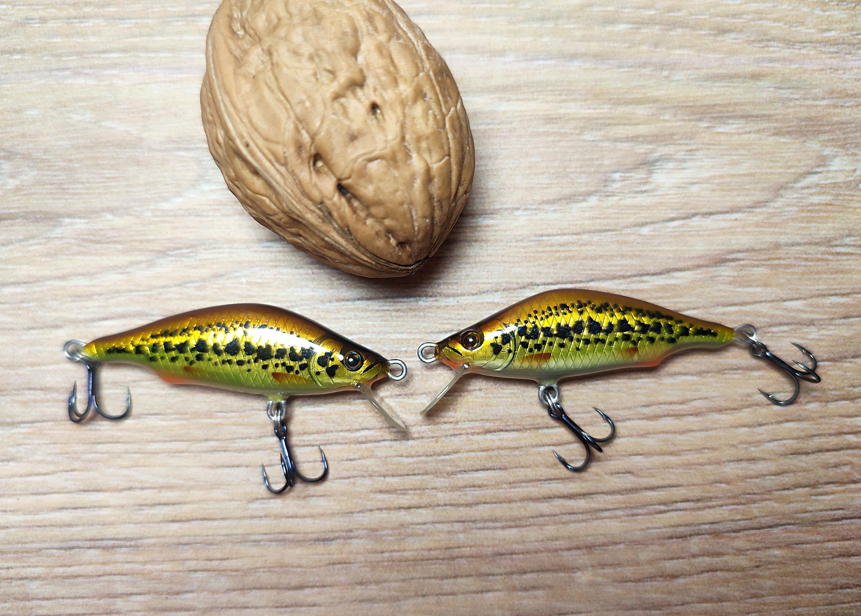 Veles Handcrafted Lure 43mm-3.2gr Fast Sinking.trout Fishing Lure