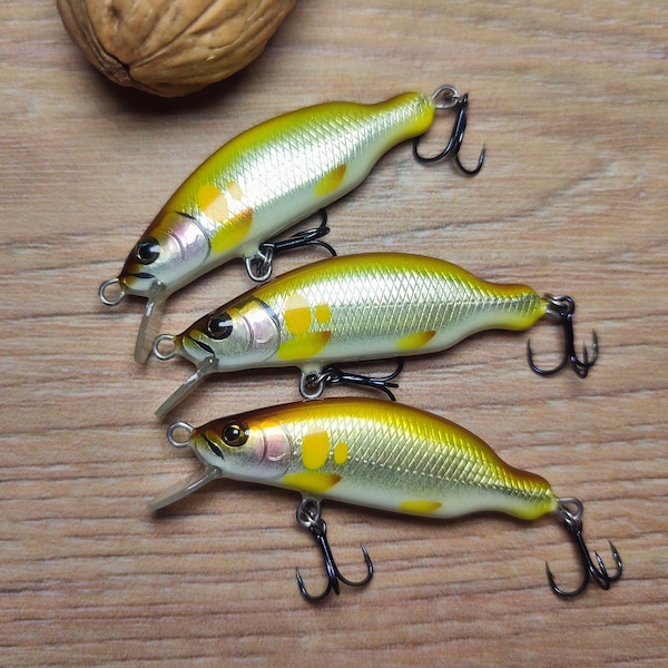 Veles handcrafted lure 45mm-3,3gr sinking. Trout fishing lure. Finnese lure.Made from balsa wood. Treble hooks.