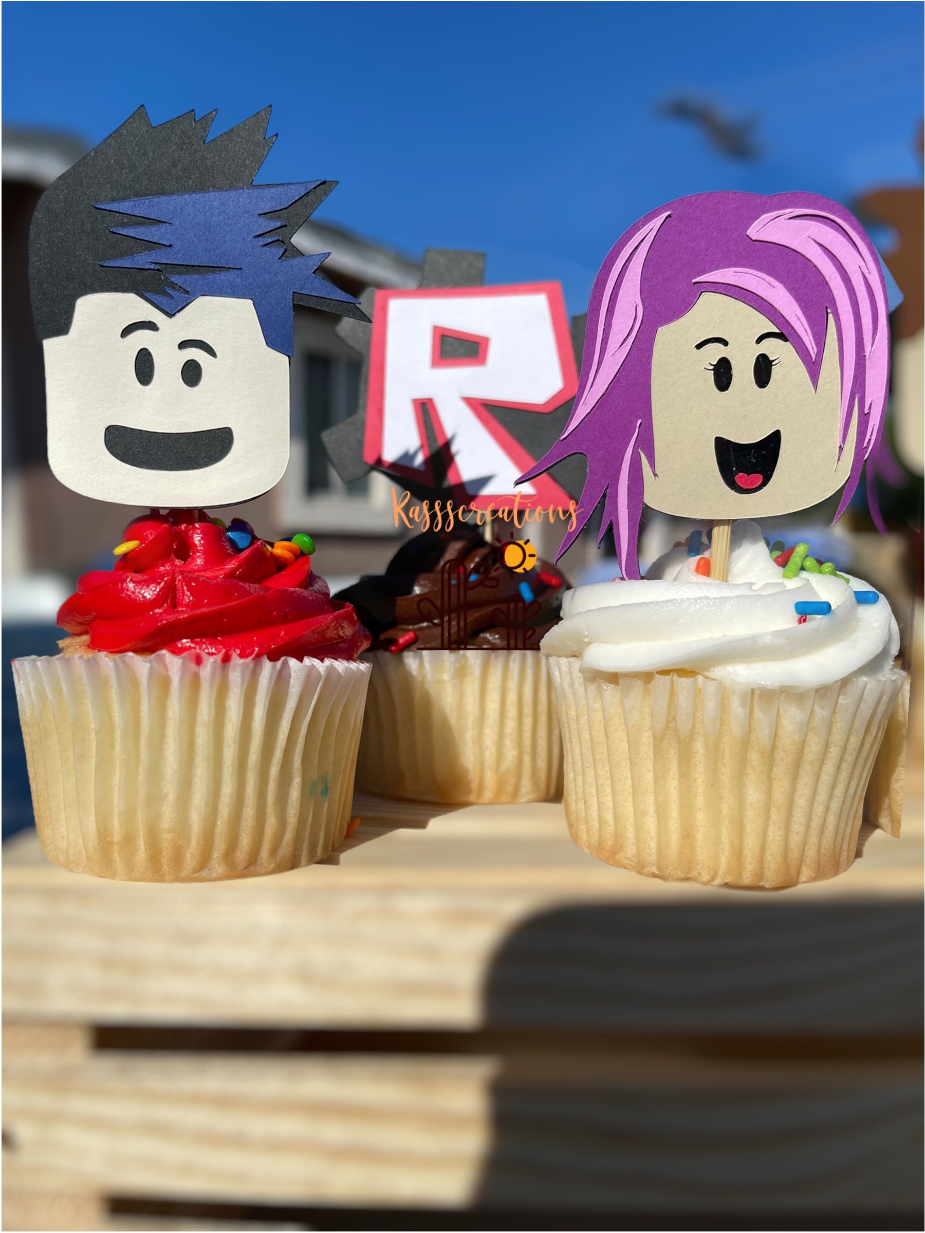AzzyB'z LLC - Roblox Themed Candy Apples, Oreos, Cupcakes