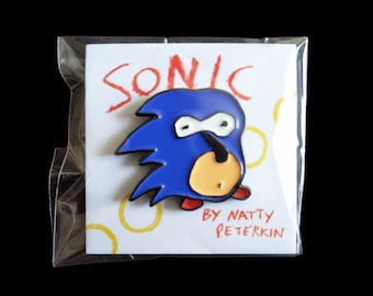 Sonic the Hedgehog enamel pin badge – Sanic GOTTA GO FAST badly drawn – by Natty Peterkin
