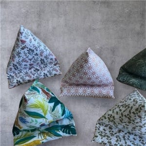 Coussin de lecture pour liseuse, coussin cale smartphone, berlingot support téléphone, coussin ipad tablette tactile, idée cadeau utile Noël