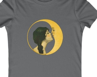 Vintage girl kissing the moon shirt,  Art Deco cresaint moon tee, Retro Moon t shirt for her, Art nouveau clothing for Women