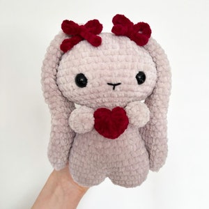 Valentine bunny pattern, PDF file, instant download, crochet, amigurumi, bunny pattern, handmade