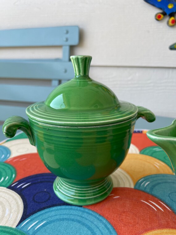 Vintage Fiesta (fiestaware) Covered Sugar & Cream Set in