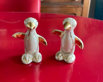 Harlequin (Fiesta) Imitators Maverick Penguin Salt & Pepper Set