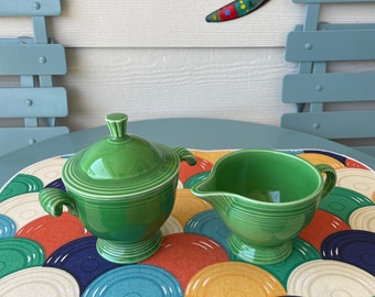 Vintage Fiesta (Fiestaware) Covered Sugar & Cream Set in MEDIUM GREEN
