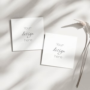 Maqueta de dos tarjetas cuadradas, maqueta de invitación Boho, maqueta de tarjeta de felicitación