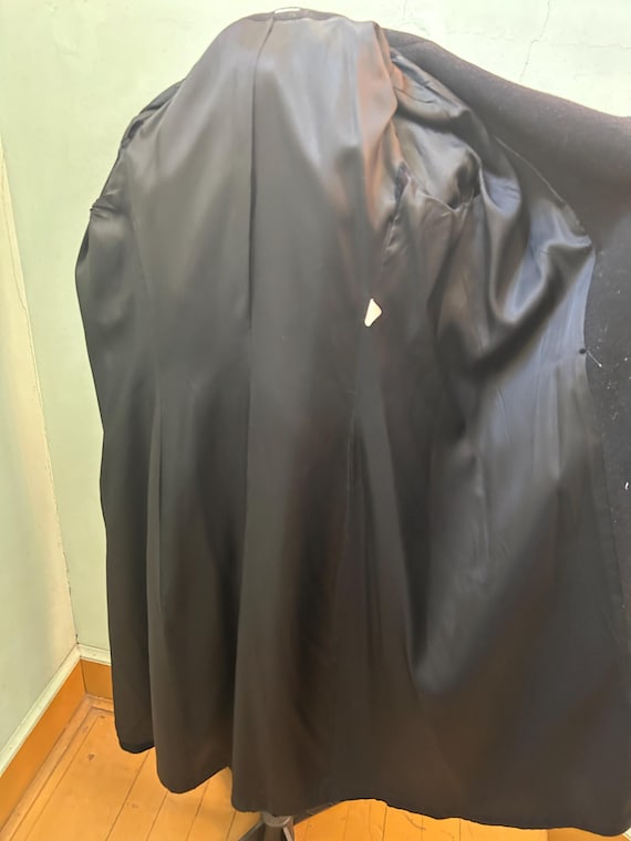 1960s-1970s Womens Long Black Wool Blend Coat Pea… - image 5