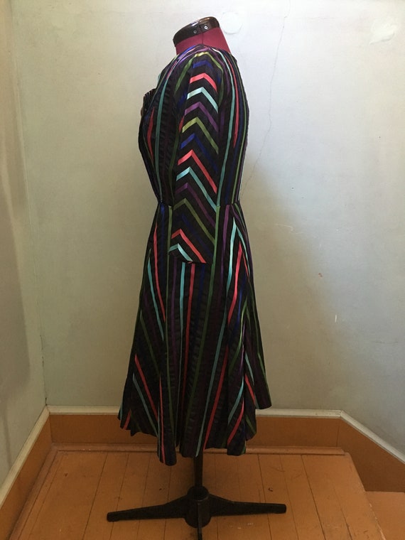 1950s black multi-color striped sharkskin taffeta… - image 4