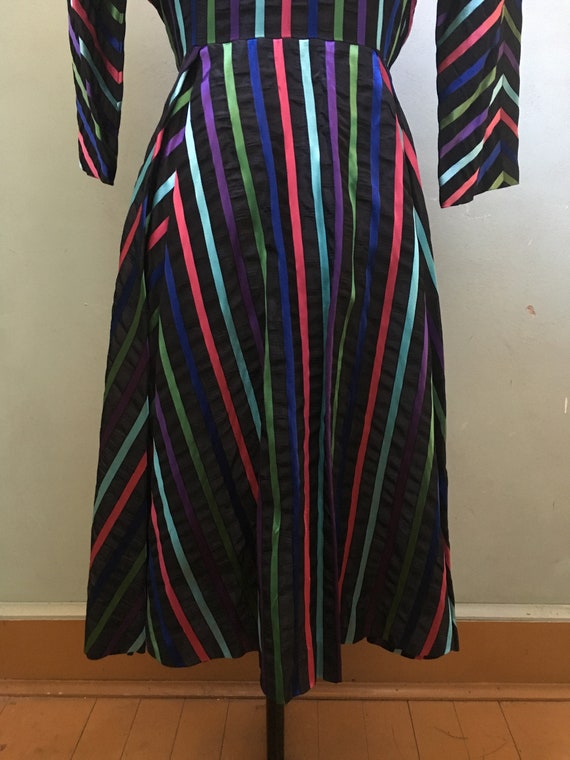 1950s black multi-color striped sharkskin taffeta… - image 7