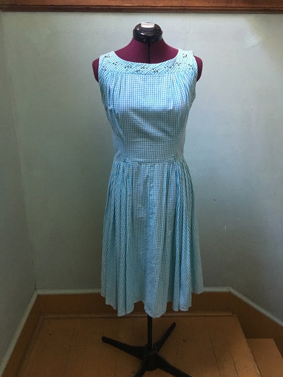 1950s cotton blue gingham sleeveless dress with f… - image 1