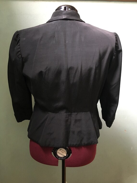 1950s 'New Look' Cropped Black Grosgrain Jacket w… - image 3