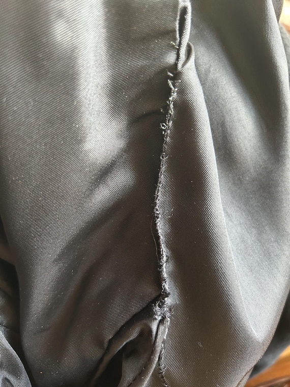 1960s-1970s Womens Long Black Wool Blend Coat Pea… - image 7