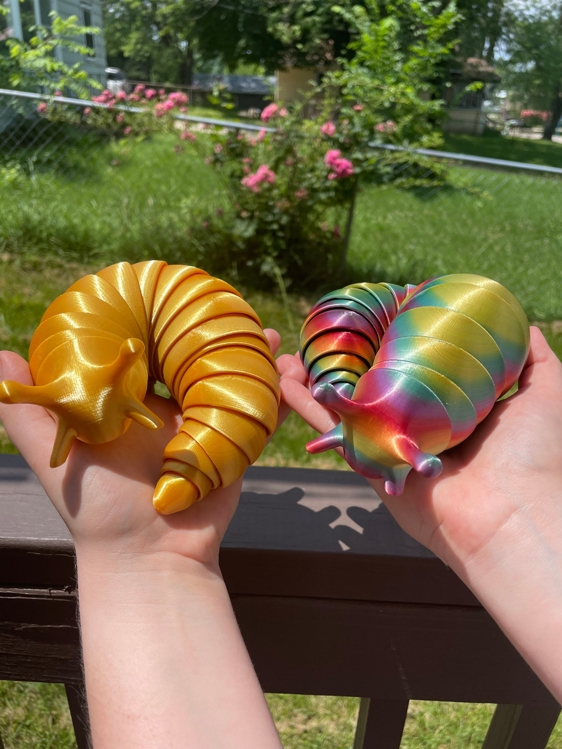 articulated slug fidget