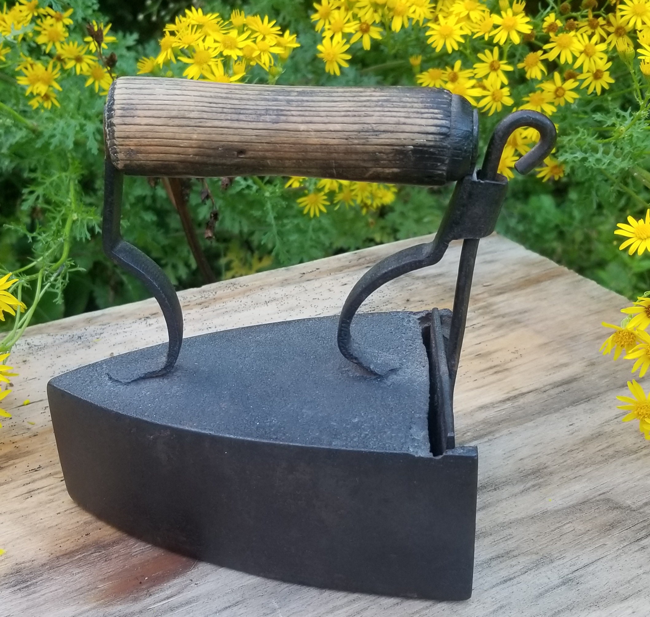Antique Cast Iron Press Wooden Handle Ironing Press Laundry Etsy UK