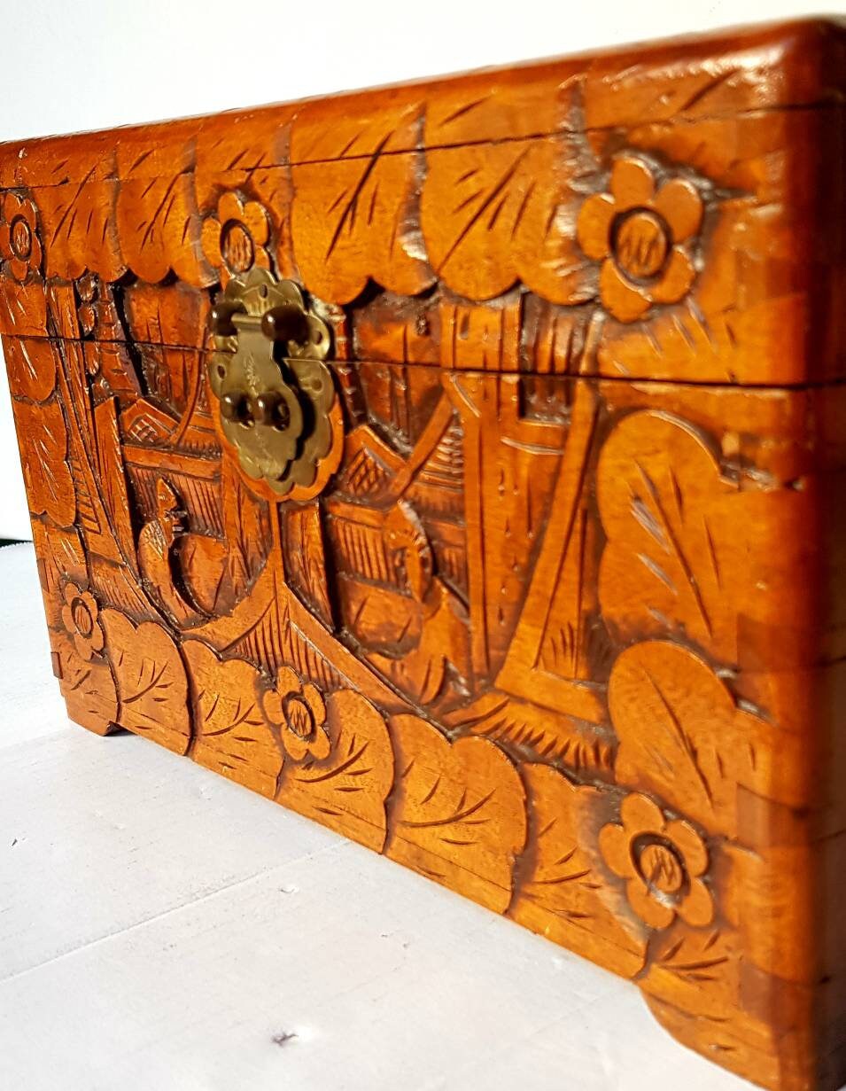 Boîte à Bijoux Vintage En Bois Sculpté - Artisanale, Vide-poche - Occasion