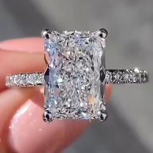 5CT Radiant Cut Lab Grown Diamond Ring, E Color VVS2 Clarity IGI Certificate Diamond 14KT Solid White Gold Engagement Ring, Anniversary Ring