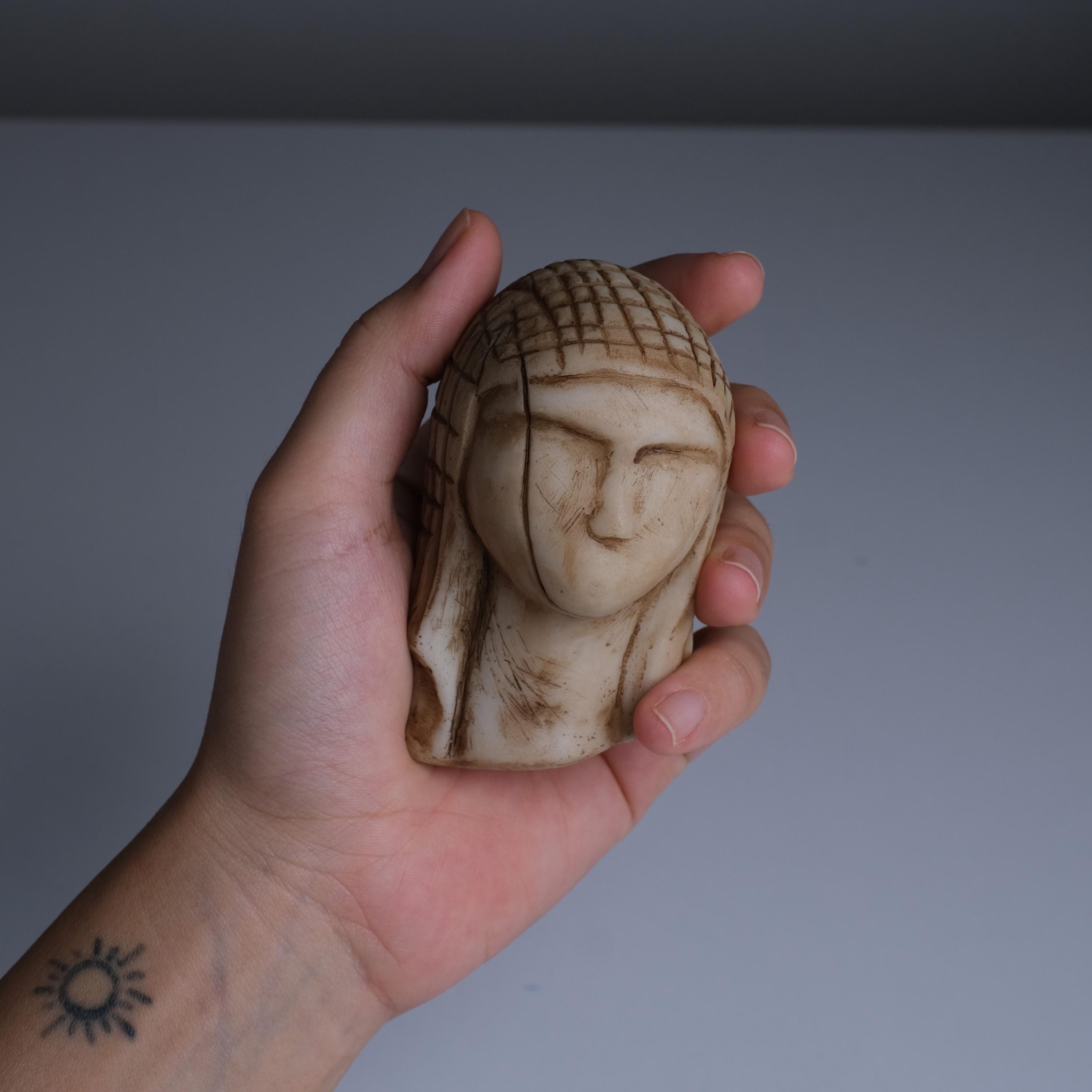 Venus of brassempouy - Etsy 日本