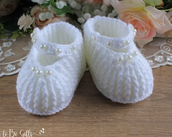 Newborn Baby Booties, White Crochet Baby Shoes, Unisex Baby Booties Girl Boy, Going Home Outfit, Christening Shoes, Baby Shower Gift