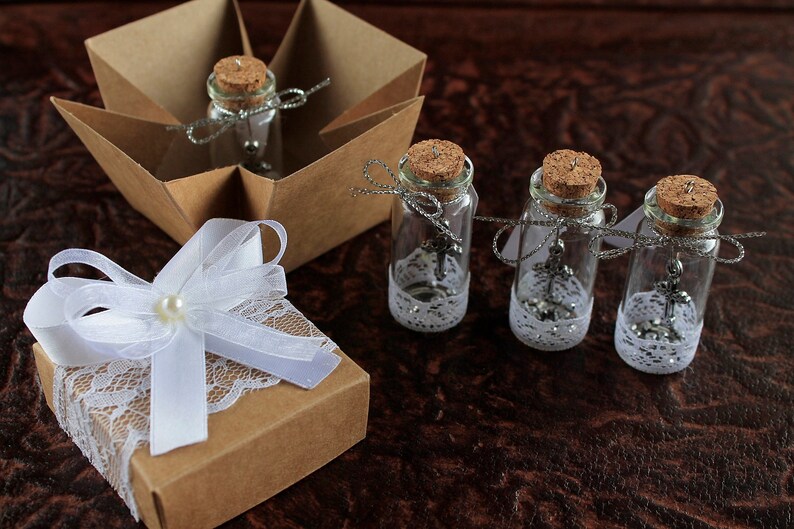 Discover meaningful Baptism favors for your guests, including personalized Communion gifts and religious-themed treasures. Elevate your Baptism party with these thoughtfully crafted favors