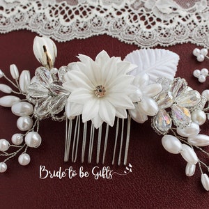 Pearl Crystal White Flower Hair Comb & Earrings Set, Bridal Hair Accessories, Vintage Wedding Hairpiece, Rhinestone Pearls Hair Comb
