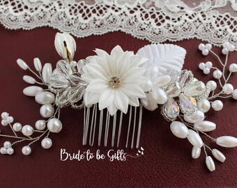 Pearl Crystal White Flower Hair Comb, Rhinestone Bridal Comb, Wedding Hair Comb, Pearls Hair Comb, Vintage Wedding Hair Piece, White Wedding