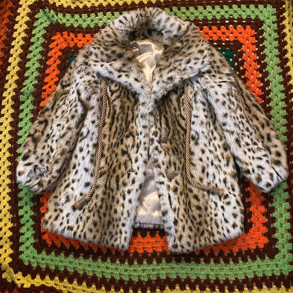 Vintage faux fur leopard coat Large