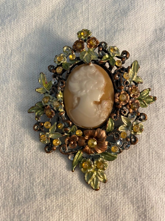 Victorian Style Cameo Brooch, Vintage Cameo Brooc… - image 1