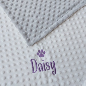 Free shipping US/CAD, Personalized Pet Blanket, Pet Comforter, Paw Print Blanket, Dog, Cat, Custom Pet Blanket, Puppy Blanket, Pet Gift image 5