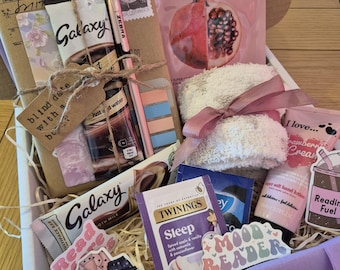 Cosy Blind Date with a Book Box Includes a Variety of Bookish Gifts and Treats
