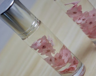 Roll on Perfumes with Dried Flowers