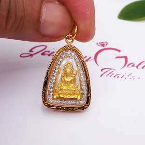 Phra Phuttha Chinnarat Gold Plated Pendant: Thai Buddha Amulet with Case