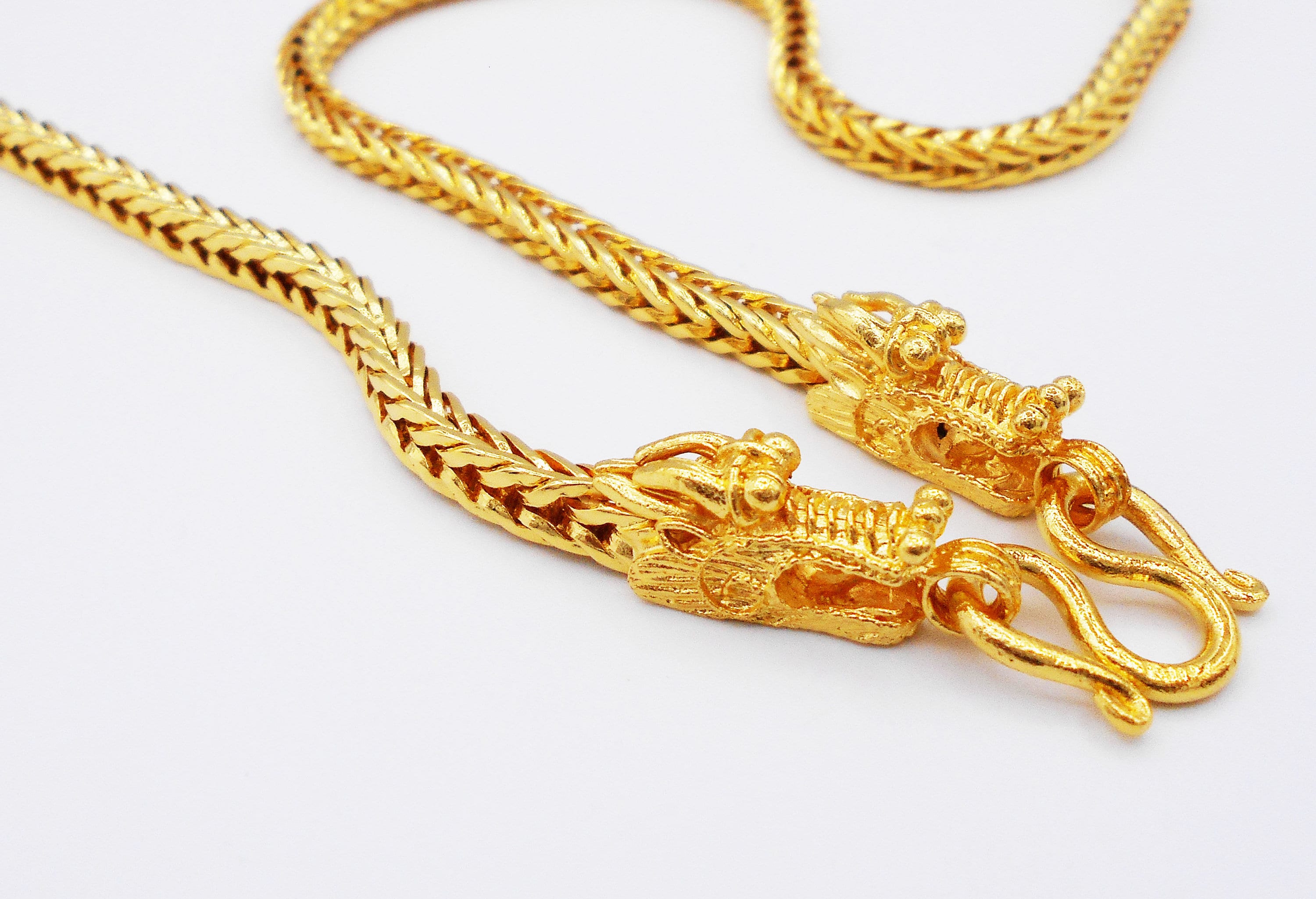 Dragon gold chain clearance