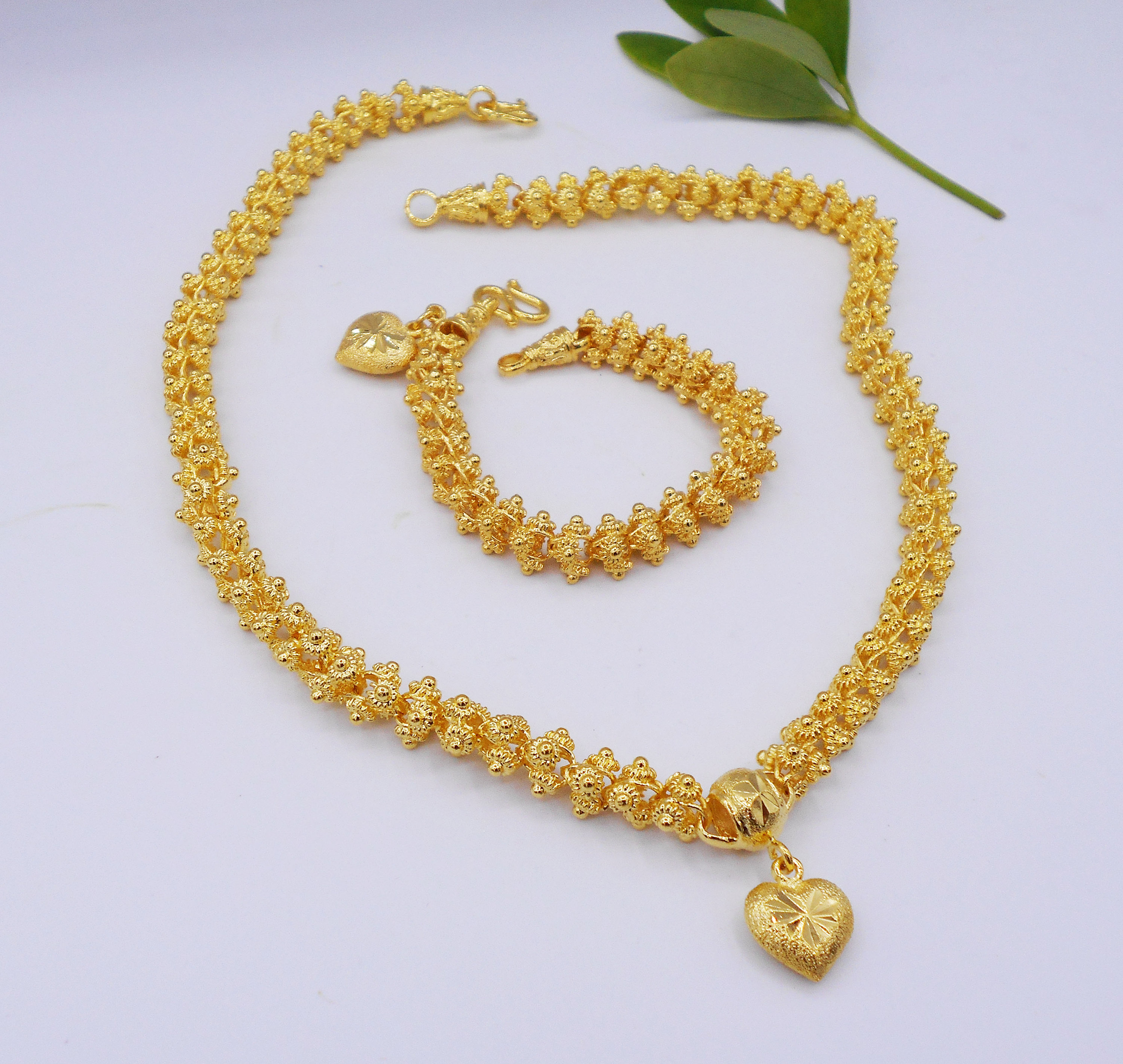 LOTSYOU★韓国★人気★lotsyou_Sunset Necklace Amazon.com: Heart Pikun Flower 22k 23k 24k Thai Baht Yellow
