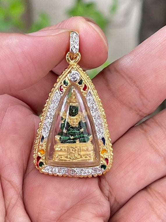 Phra Kaeo Morakot Emerald Buddha Gold Pendant Charm Thai Amulet
