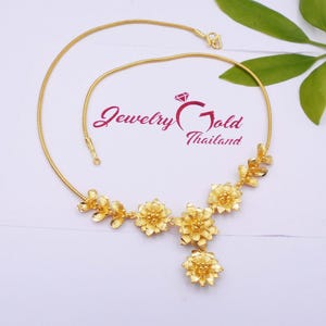Handmade Thai Baht Flower Choker: 23K Gold Plated Brass Necklace