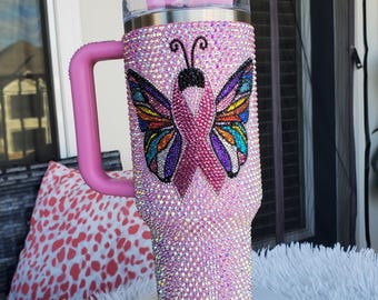 Vaso Stanley de 40 oz con cristales de imitación / Mariposa brillante hecha a mano, Concientización sobre el cáncer de mama