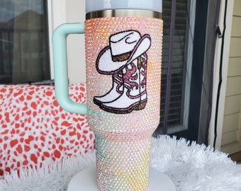 Vaso Stanley de 40 oz con diamantes de imitación / Botas de vaquero y sombrero hechos a mano con adornos