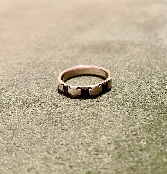 vintage tarnished silver Gem