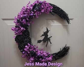 Flying Witch Moon Wreath: Gothic Halloween Wall Decor