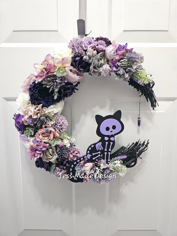 Purple Skelecat Moon Wreath, Witchy Moon Wreath, Summerween Home Decor, Gothic Wall Decor, Purple Door Wreath, Birthday gift, 16"