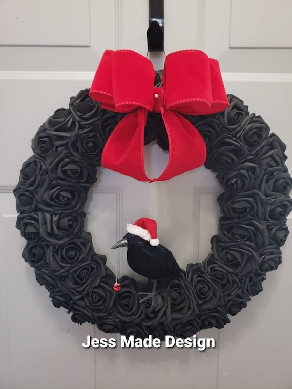 Gothic Christmas wreath. Raven decor. Santa crow wreath. Christmas gift. Creepy Christmas. Spooky Santa decor. Gothmas.