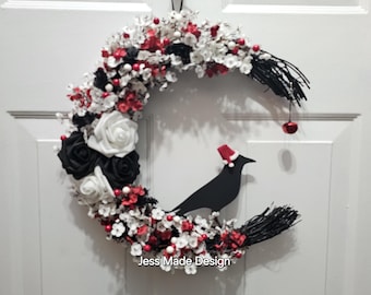 Gothic Raven Christmas Wreath: Creepmas Santa Crow Decor (14")