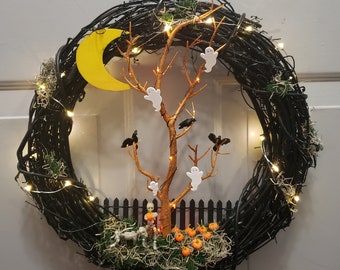 Spooky Tree Wreath,  Black Gothic Wreath, Halloween Wall Decor, Lighted Wreath, Skull Wreath, Skeleton Decor, 14"
