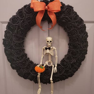 Skeleton Halloween wreath. Halloween home decor. Front door hanger. Spooky black rose wreath. Skull wreath. Fall wreath