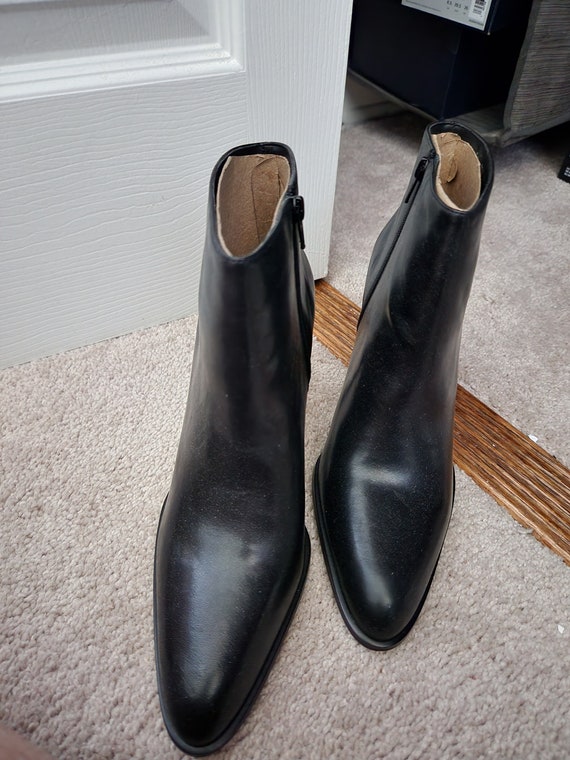 New Jacqueline Ferrar black leather ankle boots