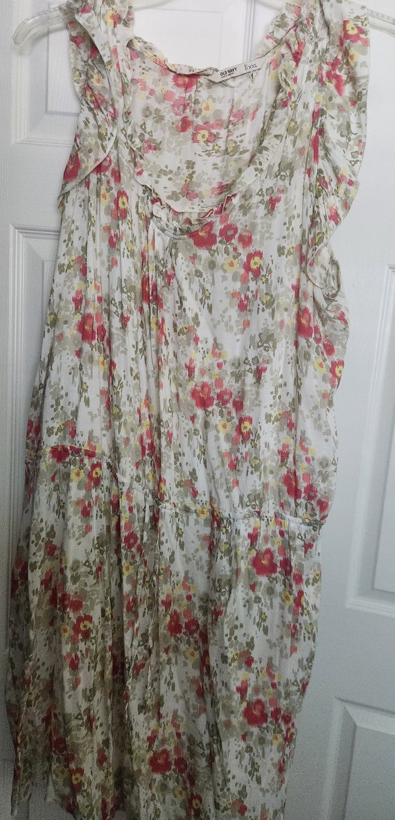 Old Navy Flutter Sleeve Floral Shift Dress