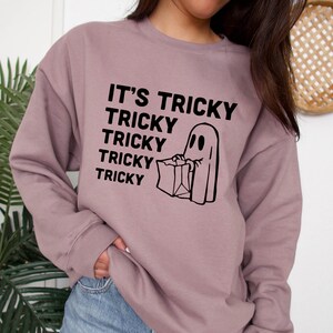 it's tricky halloween shirt