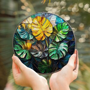 Glasmalerei Monstera Blatt Suncatcher: Tropisches Fensterbild