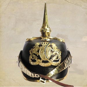 Keizer Beierse helm met spikes – Duitse Pruisische pickelhaube-helm, draagbaar voor volwassenen | WOI LARP-cosplaykostuum in King&#39;s Guard-stijl.